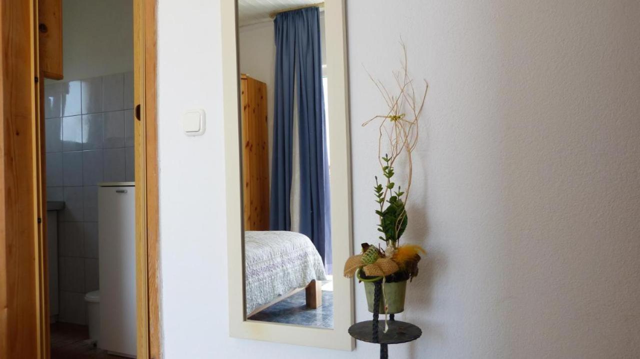 Beach Apartments Nemira Omis Bagian luar foto