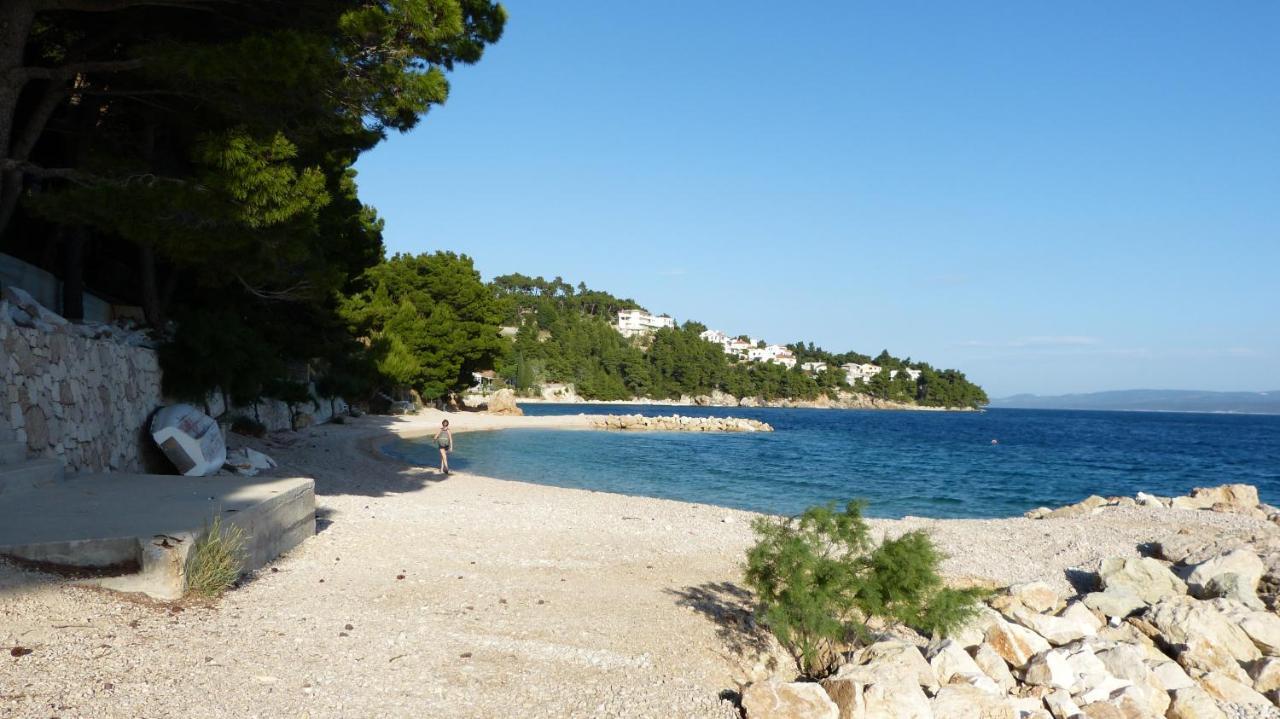 Beach Apartments Nemira Omis Bagian luar foto