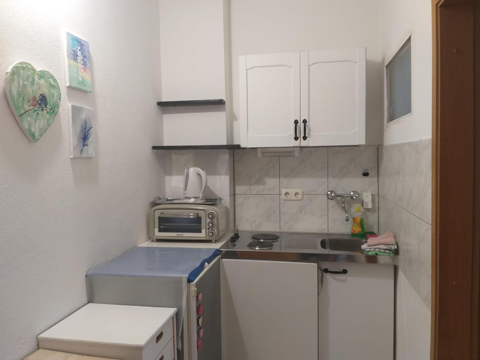 Beach Apartments Nemira Omis Bagian luar foto